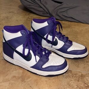 Nike High-Top Sneakers in Purple & White